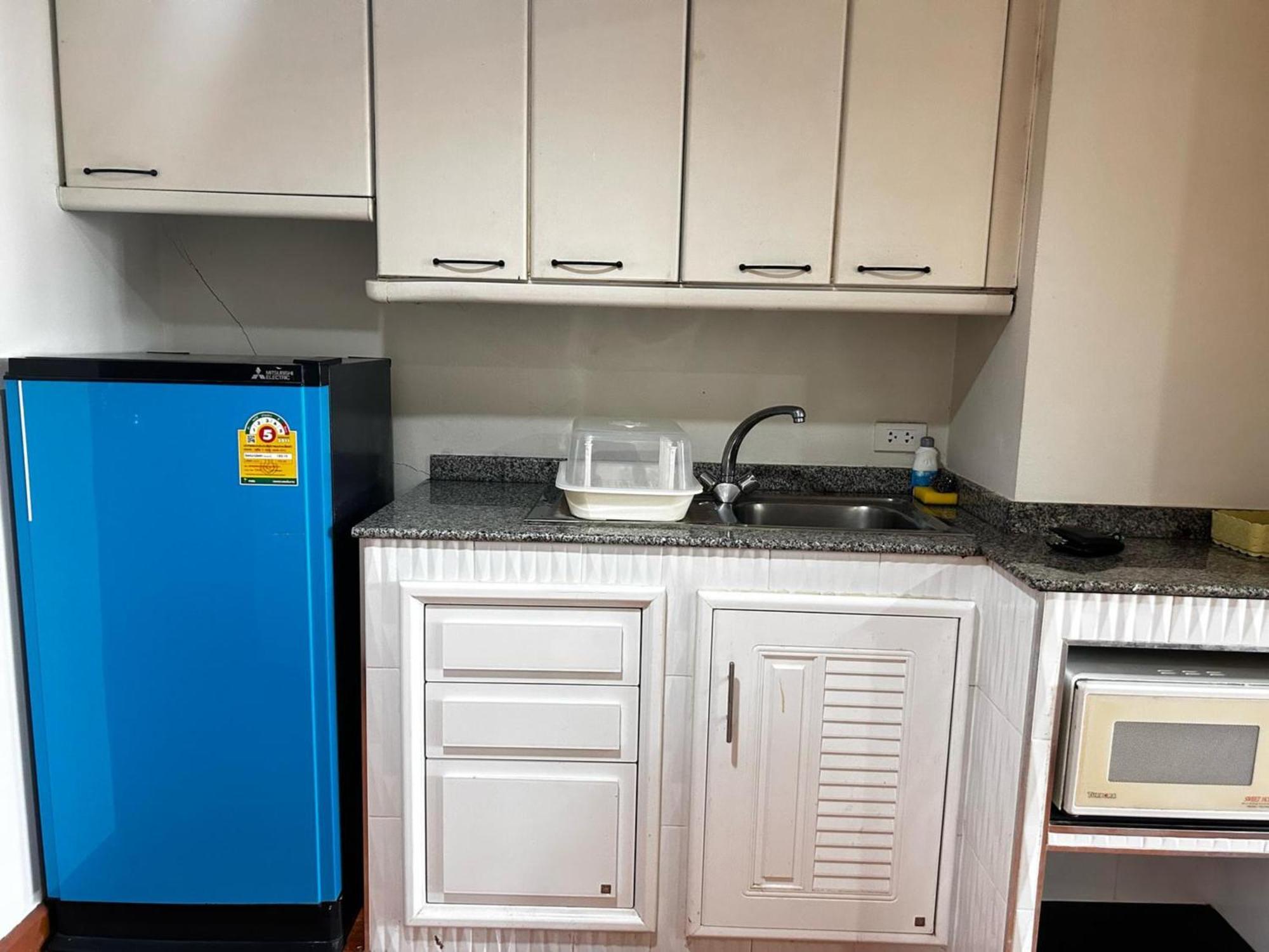 Affordable Serviced Apartments In Nana Omni Tower - Prime Sukhumvit Location バンコク都 エクステリア 写真